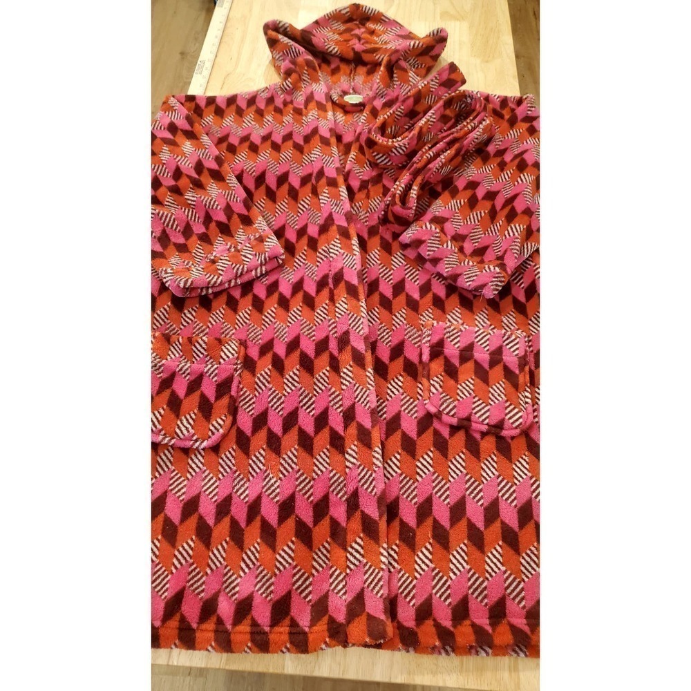 Vera Bradley Geometric Print Terry Short Robe Pink & Red - Picture 2 of 12